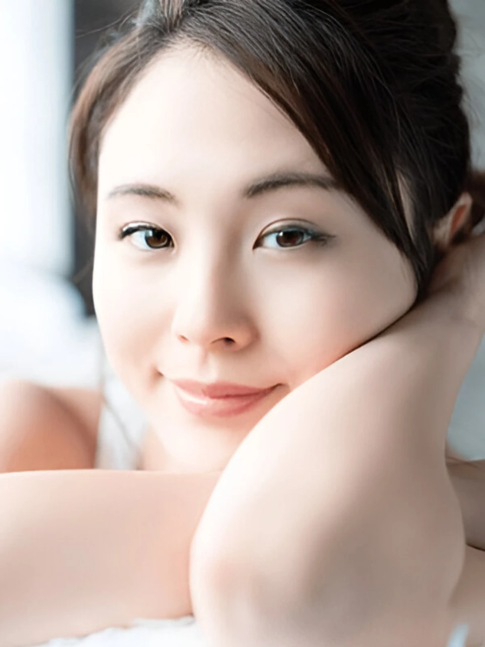 https://snipsntips.me/wp-content/uploads/2025/07/bleaching-ladies-.webp